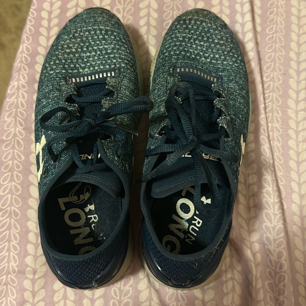 Under Armour running shoes women’s 8